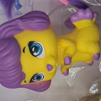 jucarie pet club, catelusa si accesorii, galben