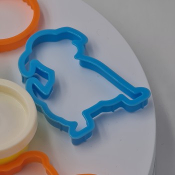 Plastilina, 3 cutii, forme si accesorii, verde alb si rosu