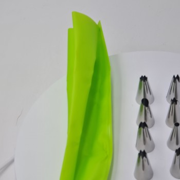 Ornare tort, model simplu, 12 capete, punga, 4 x 4 cm, M2
