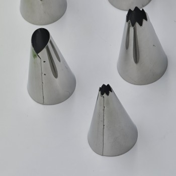 Ornare tort, model simplu, 12 capete, punga, 4 x 4 cm, M2