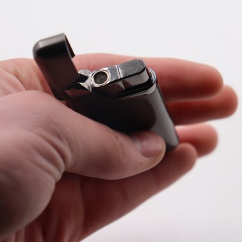 Bricheta Neagra, Model Zigzag, Antivant, Reincarcabila