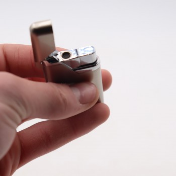 Bricheta Gri, Model Zigzag, Antivant, Reincarcabila