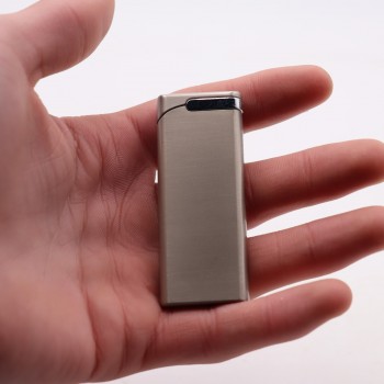 Bricheta Gri, Antivant, Reincarcabila