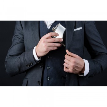 sticla din inox, pâlnie si 4 cani cu capacitate pana la 20 mL