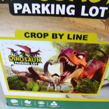 Jucarie Dinozaur Loc de Parcare, 57 Piese, Pista, 40 cm, Multicolor