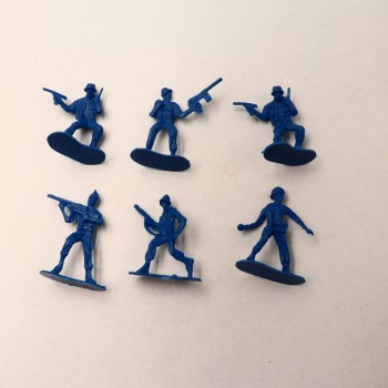 Jucarie 37  figurine soldati, si baza, 3 ani+, Multicolor