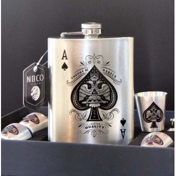 Sticla cu 4 Pahare, Cutie Speciala, Model Inima Neagra