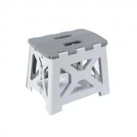 Scaun pliabil din plastic...